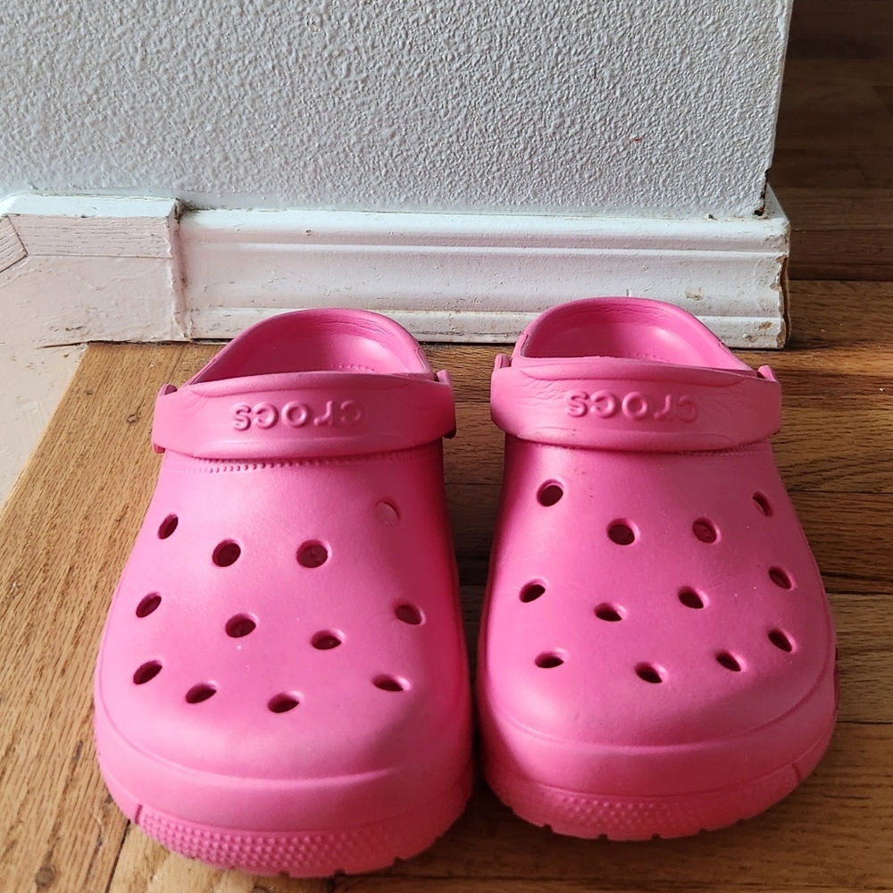 Like New Crocs Classic Unisex Clog